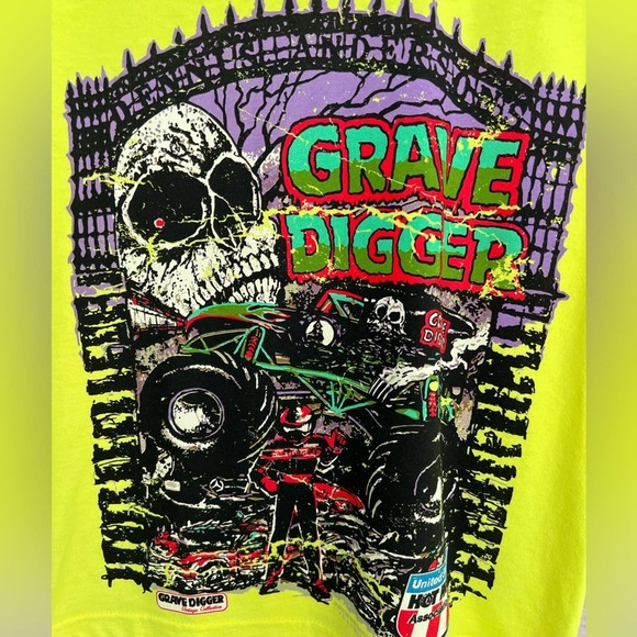 Grave Digger Racing Team Neon Yellow Big Print Graphic Youth Shirt SIZE SMALL - Picture 2 of 6